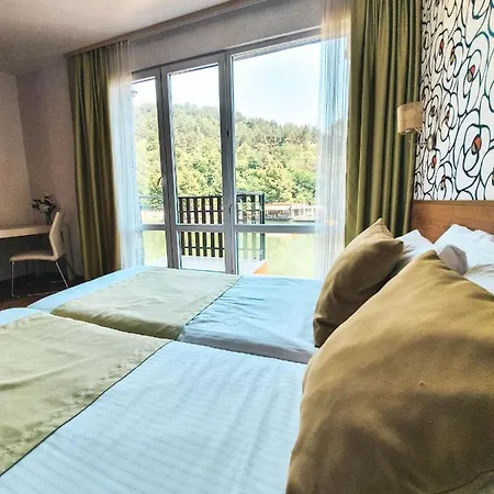 Waterside Resort 3*
