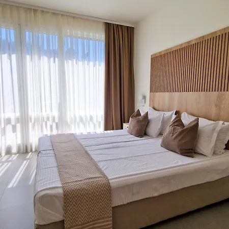 Waterside Resort 3*