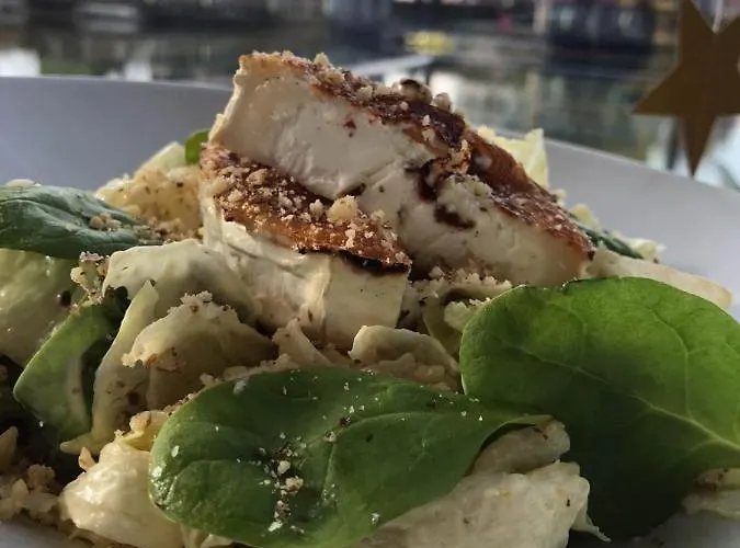 Semesteranläggning (resort) Waterside